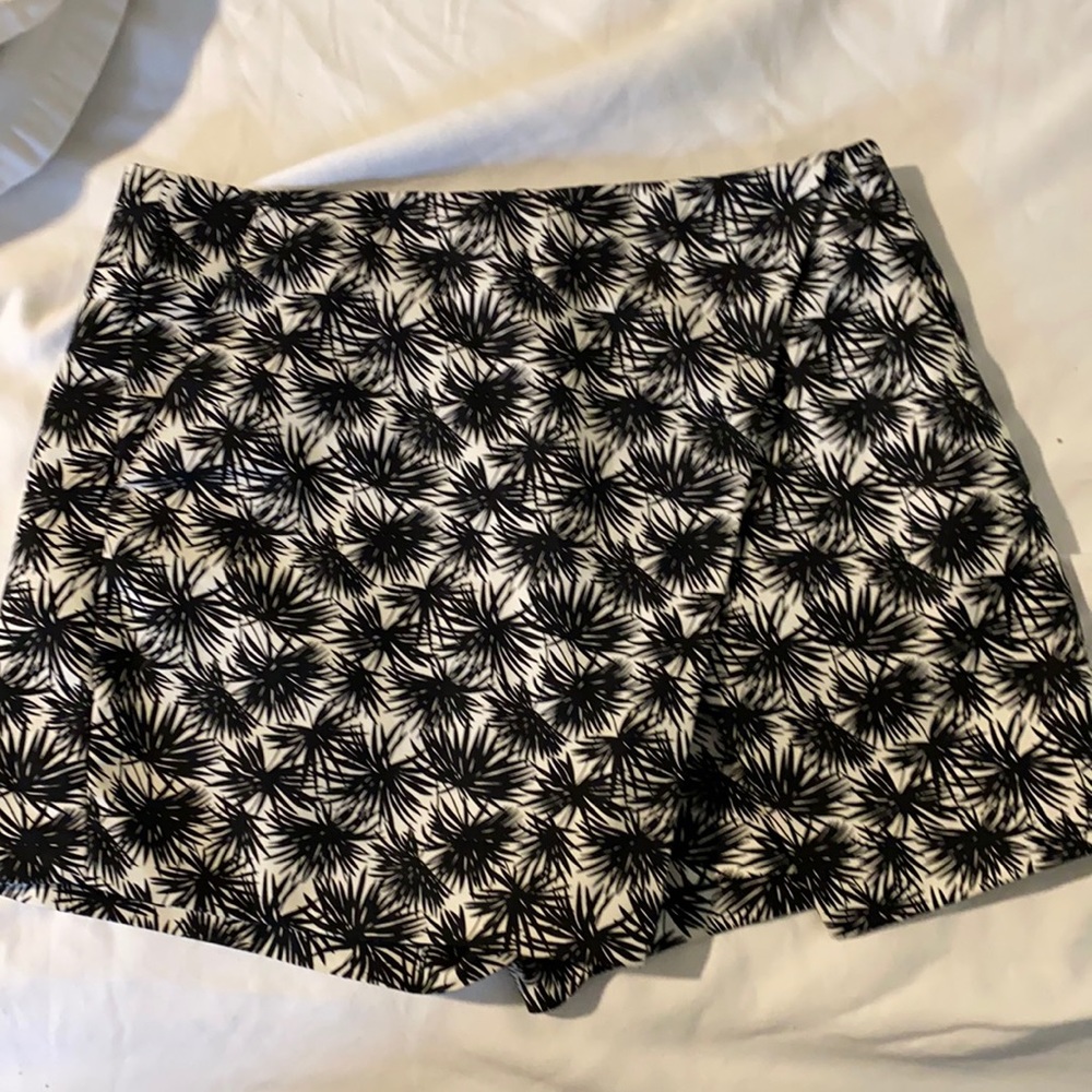 Michael by Michael Kors Palm Print Skort